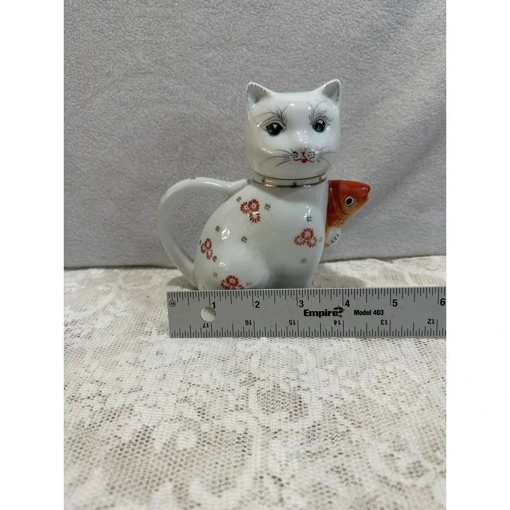 Adorable Ceramic Cat Teapot with‎ Fish Accent Whimsical Kitchen Decor